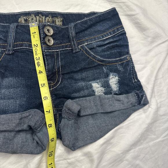 Low rise blue denim mini short shorts - size 3 from Truce - Picture 6 of 8
